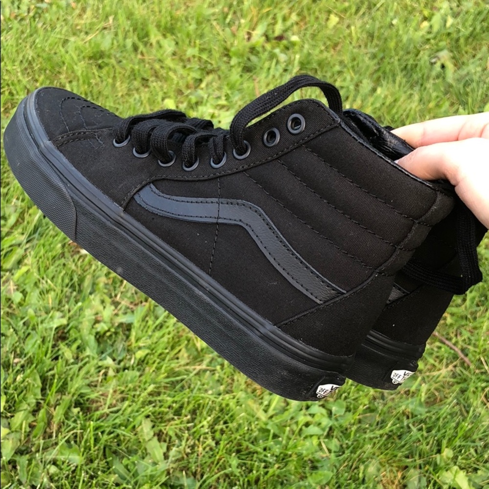 All Black Sk8 Hi Vans